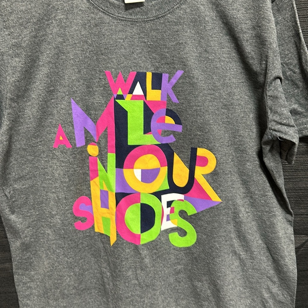 Gildan grey tee “Walk a mile in our shoes” Size L / Box 23-19 - Picture 2 of 6